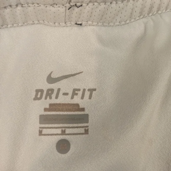 Nike Women's Black Athletic Dri-fit Shorts Lined Size Medium - Picture 5 of 10